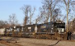 NS 8824 leads 4 other locomotives on train 158